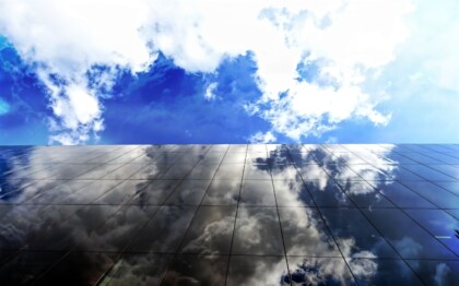 Los beneficios de los paneles solares para la industria y panorama en México